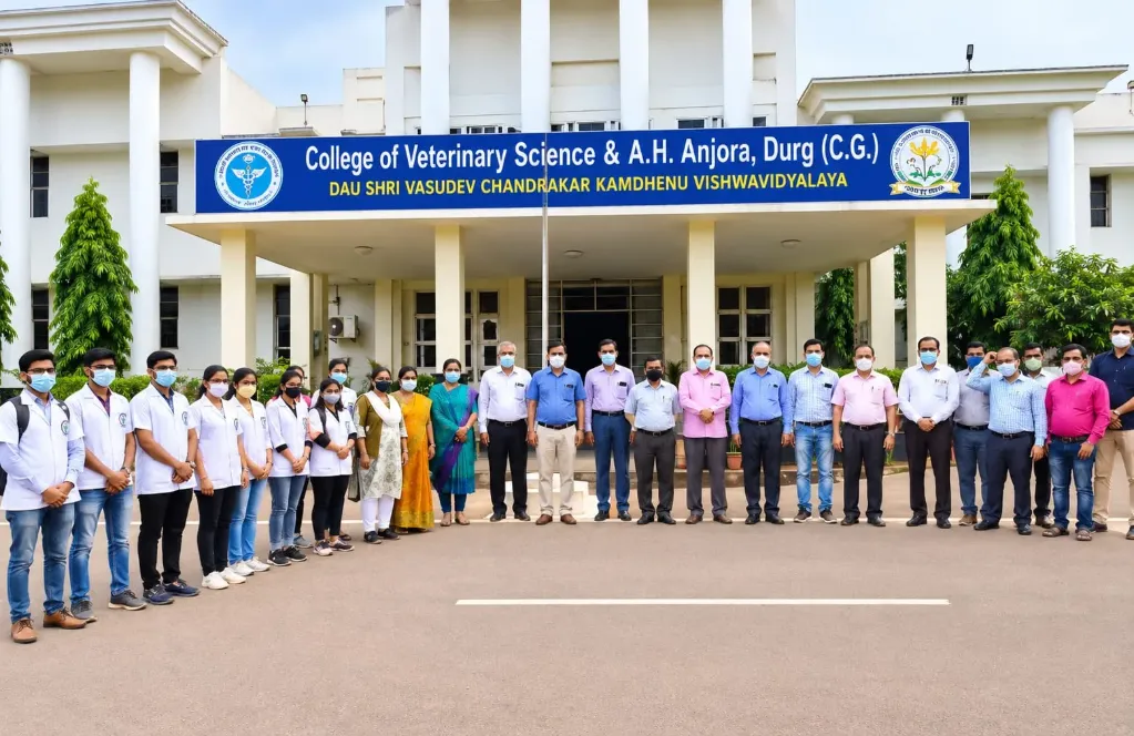 Dau Shri Vasudev Chandrakar Kamdhenu Vishwavidyalaya(DSVCKV), Durg (BVSc & AH – Bachelor of Veterinary Science and Animal Husbandry)